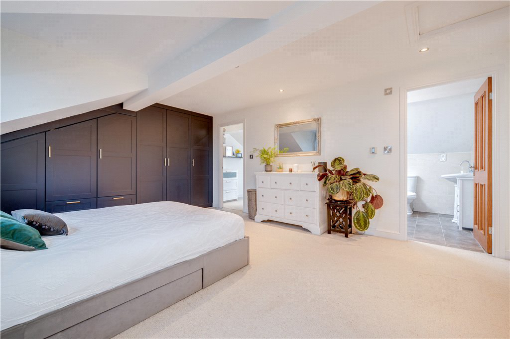 Hillings Lane, Hawksworth, Leeds, West Yorkshire, LS20, photo 18