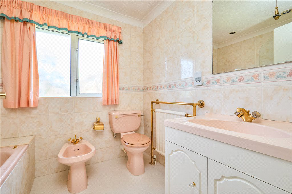Ash Hill Drive, Leeds, West Yorkshire, LS17, photo 18