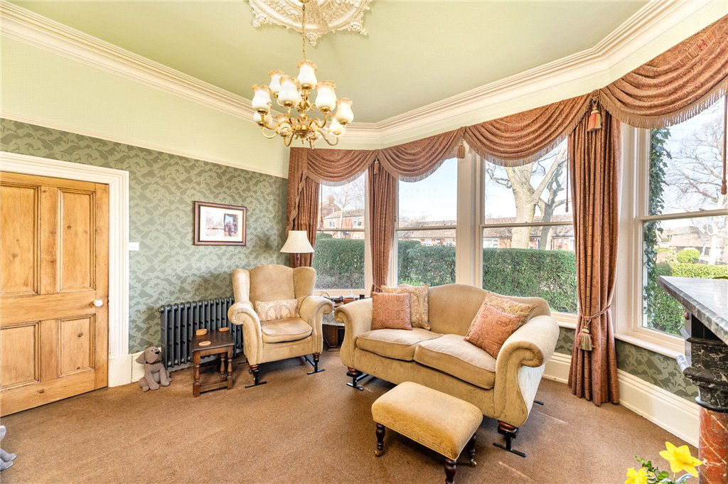 Goring Park Avenue, Ossett, West Yorkshire, WF5, photo 4