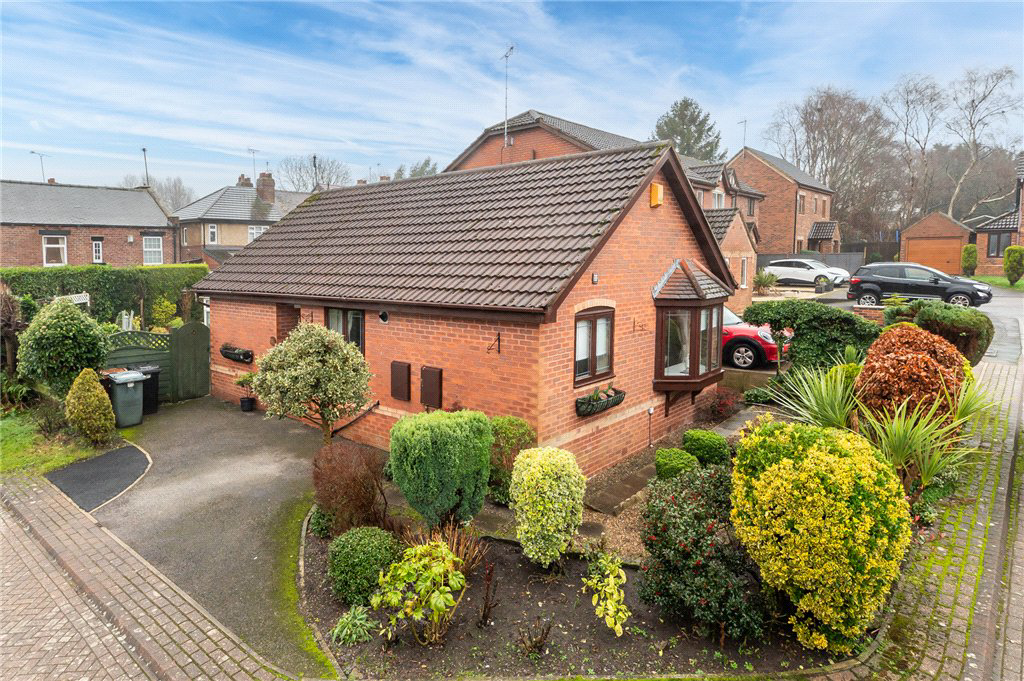 Earlsmere Drive, Morley, Leeds, West Yorkshire, LS27