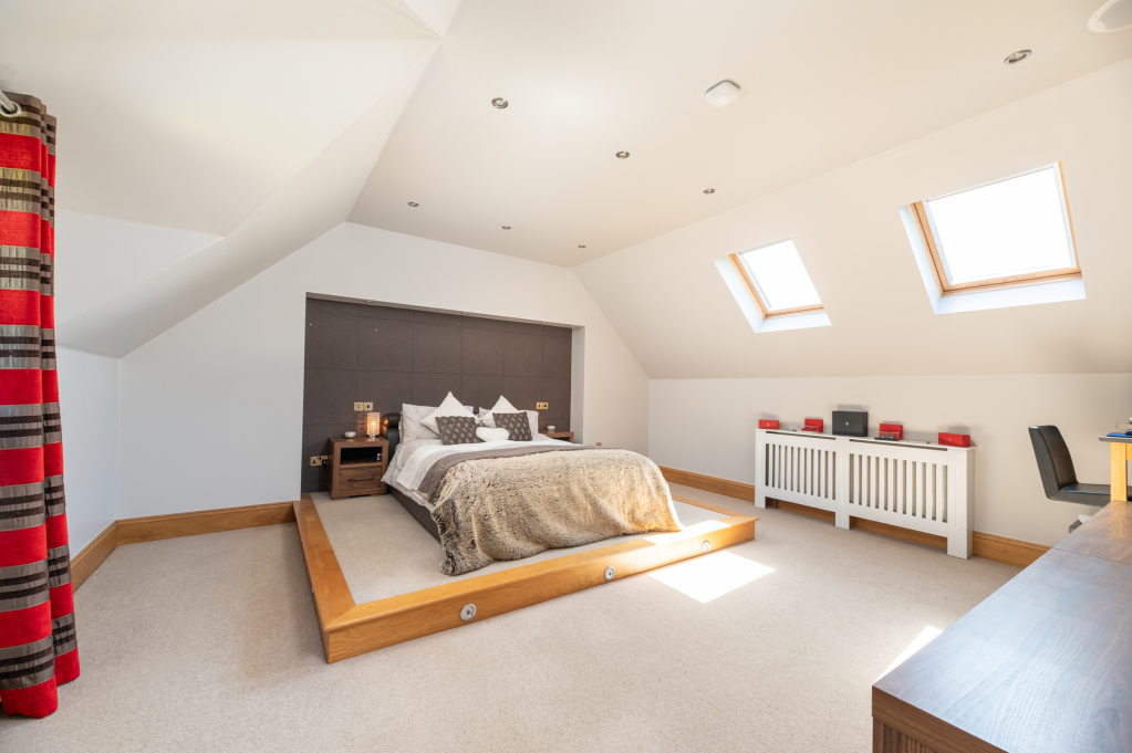 Gilstead Lane, Bingley, West Yorkshire, BD16, photo 37