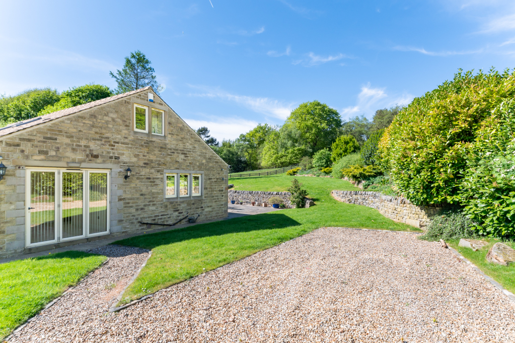 Drake Hill Lane, Bingley, West Yorkshire, BD16, photo 35