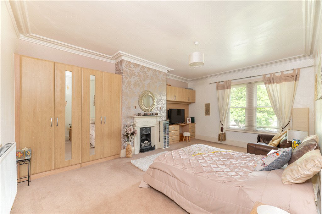Grosvenor Road, Batley, West Yorkshire, WF17, photo 15