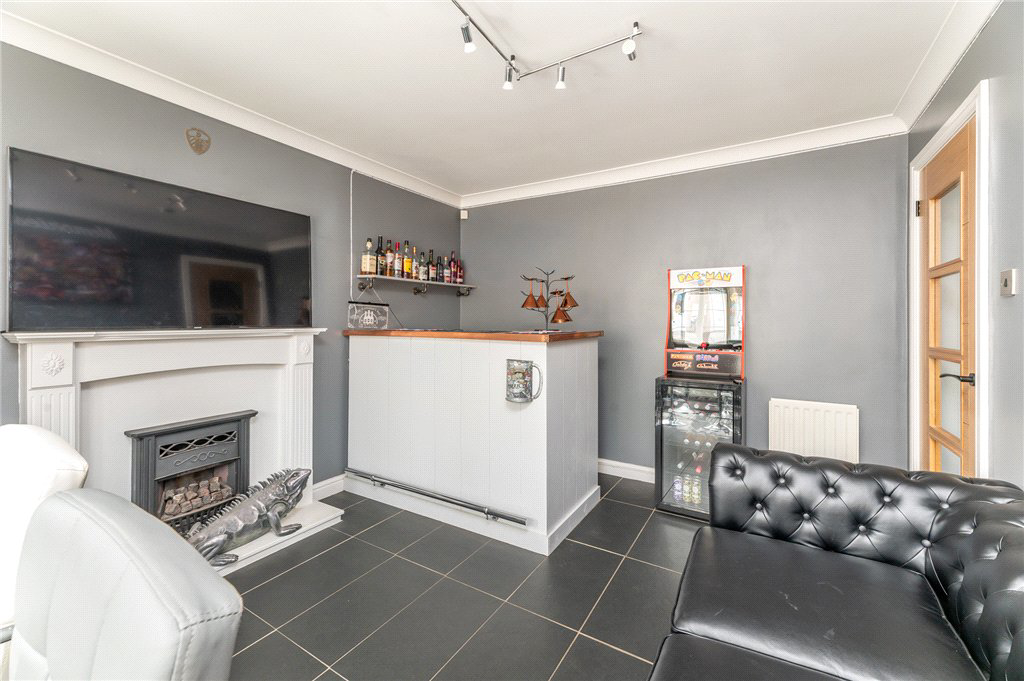Clark Spring Rise, Morley, Leeds, LS27, photo 7