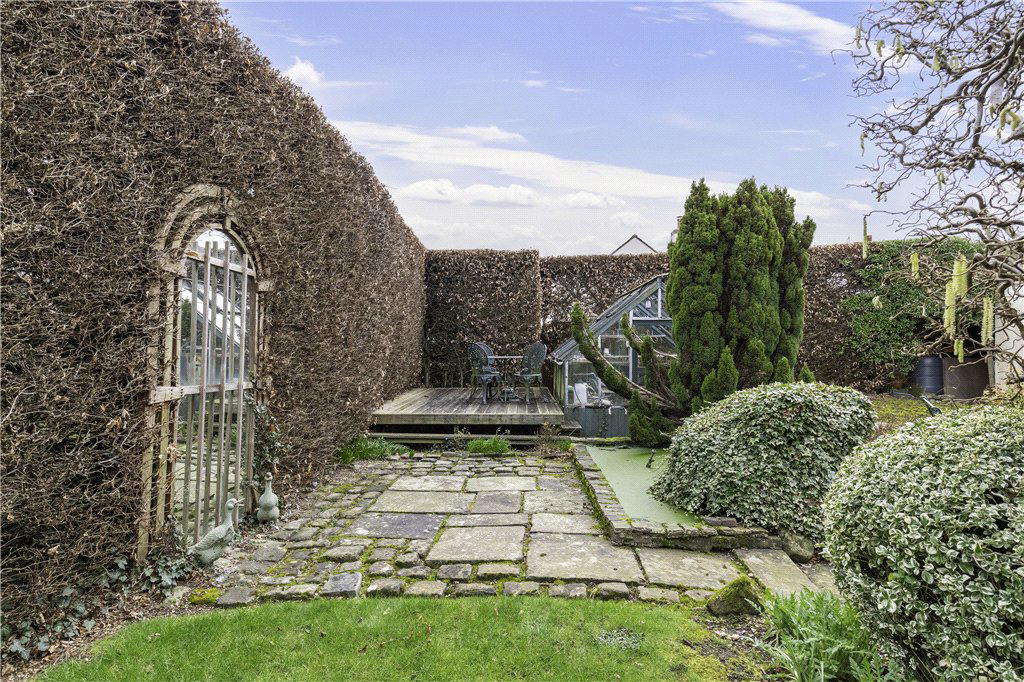 Wyncroft Grove, Bramhope, Leeds, West Yorkshire, LS16, photo 26