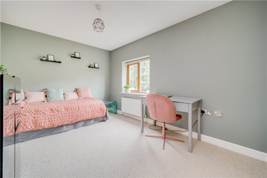 Hillings Lane, Hawksworth, Leeds, West Yorkshire, LS20, photo 28