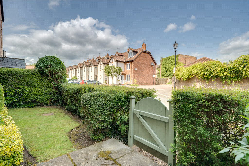 Williamson Close, Ripon, North Yorkshire, HG4, photo 9