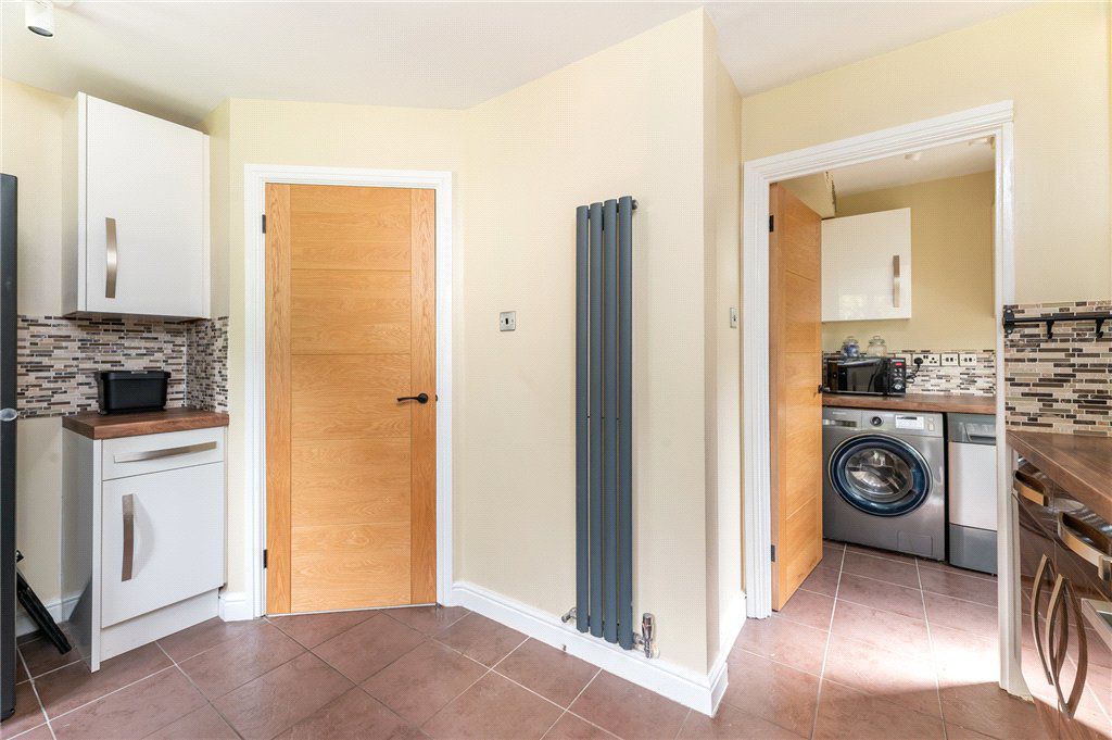 Clark Spring Rise, Morley, Leeds, LS27, photo 11