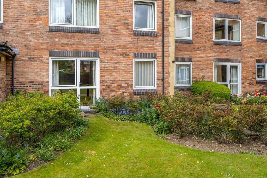 Deighton Road, Wetherby, West Yorkshire, LS22, photo 3