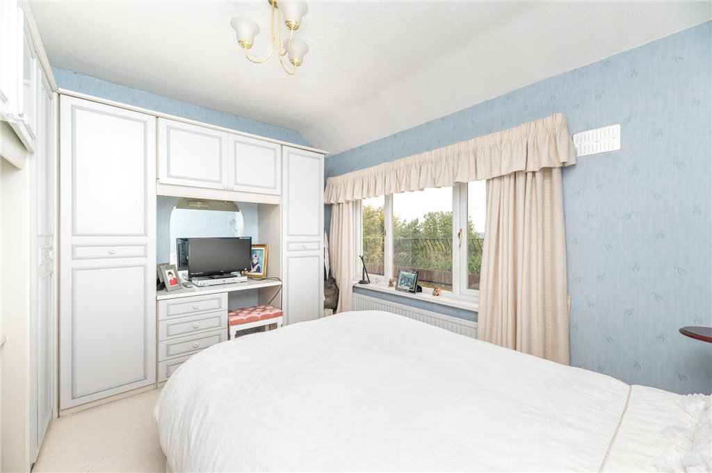 Cottingley Cliffe Road, Bingley, West Yorkshire, BD16, photo 9