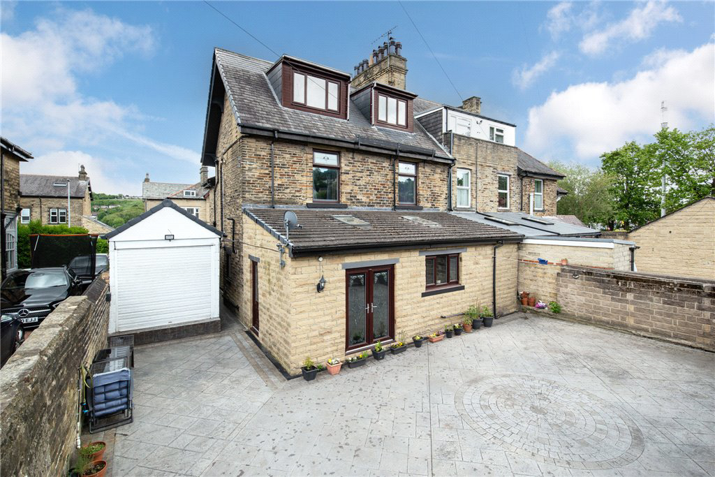 Bradford Road, Shipley, West Yorkshire, BD18