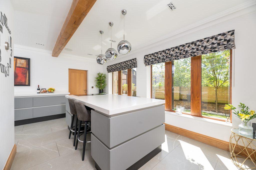 Gilstead Lane, Bingley, West Yorkshire, BD16, photo 23