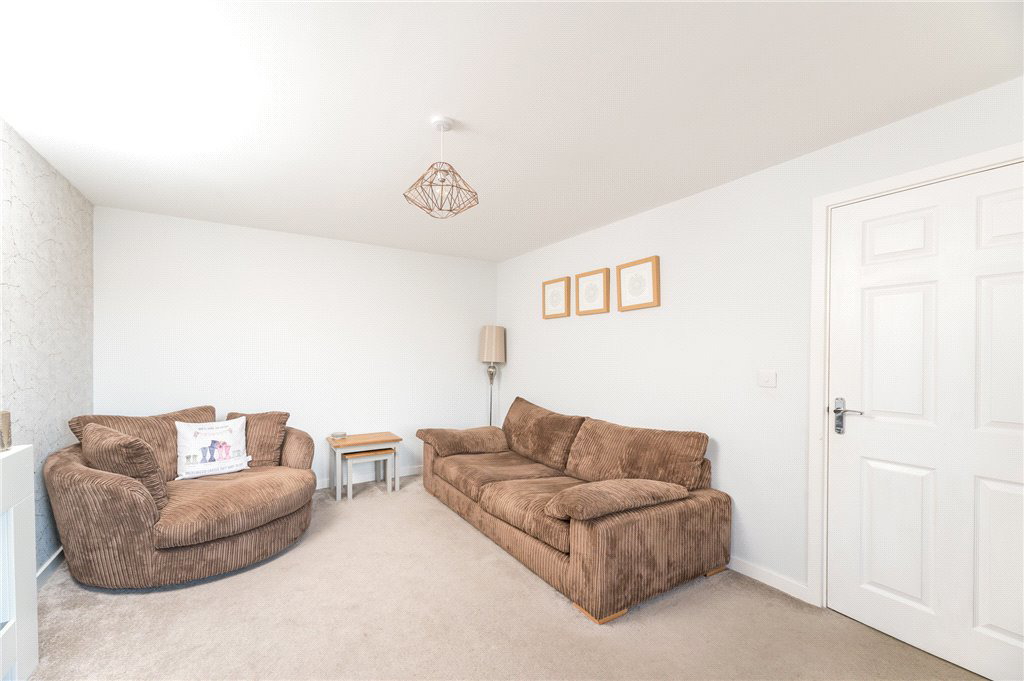 New Village Walk, Churwell, Morley, Leeds, LS27, photo 3