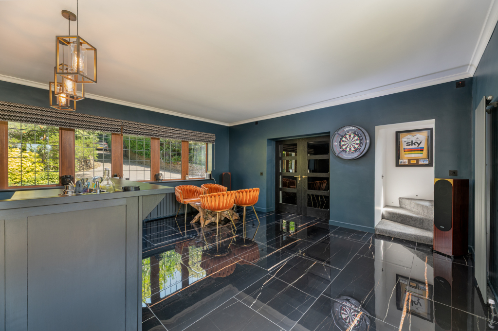 Gilstead Lane, Bingley, West Yorkshire, BD16, photo 6