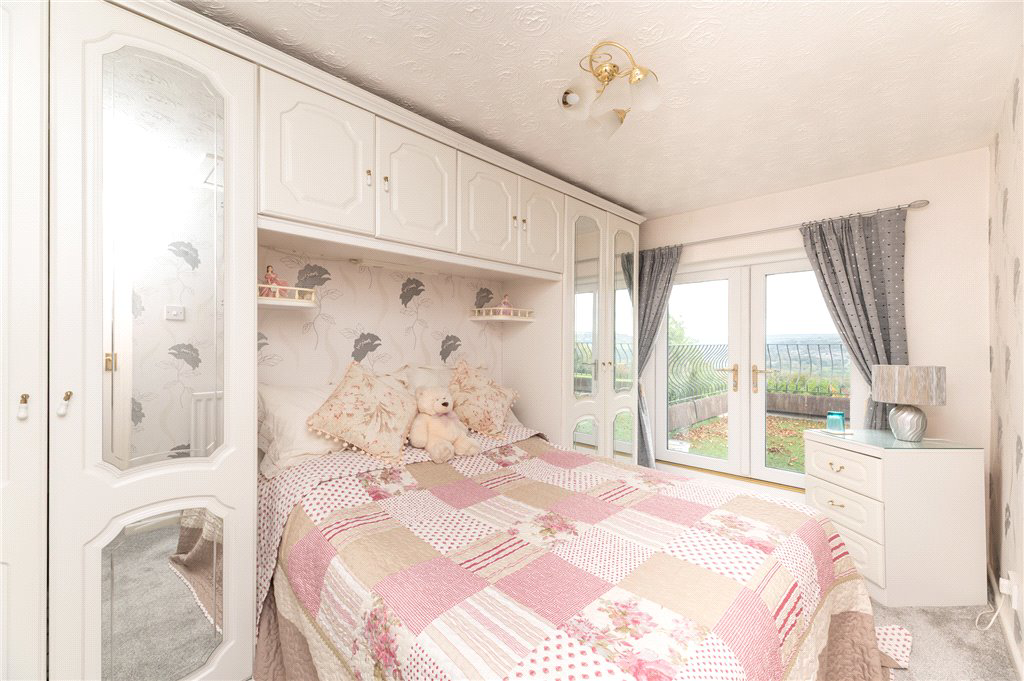 Cottingley Cliffe Road, Bingley, West Yorkshire, BD16, photo 8