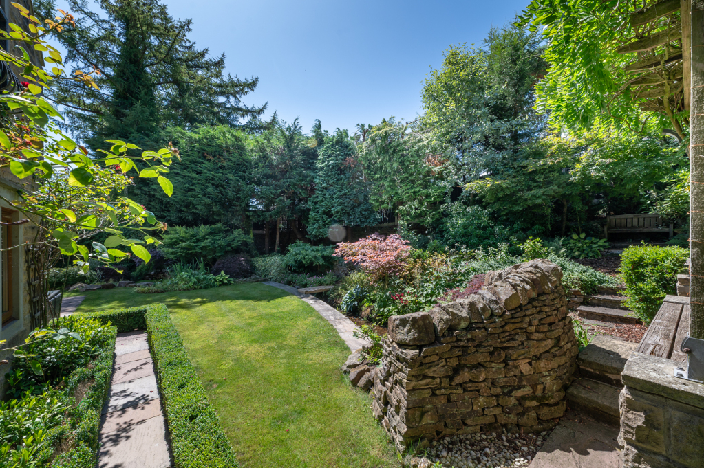Gilstead Lane, Bingley, West Yorkshire, BD16, photo 46