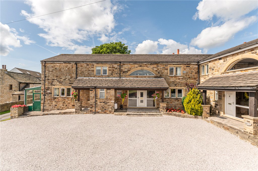 Stubley Farm Road, Heckmondwike, West Yorkshire, WF16