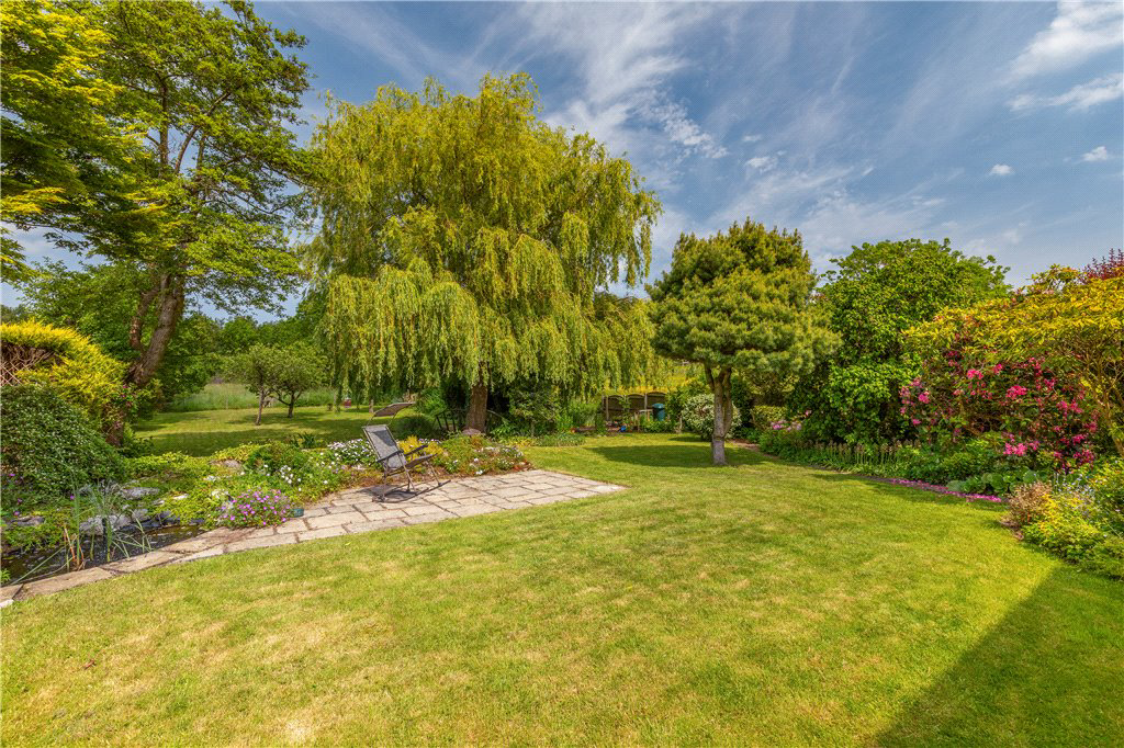 Ash Hill Drive, Leeds, West Yorkshire, LS17, photo 25