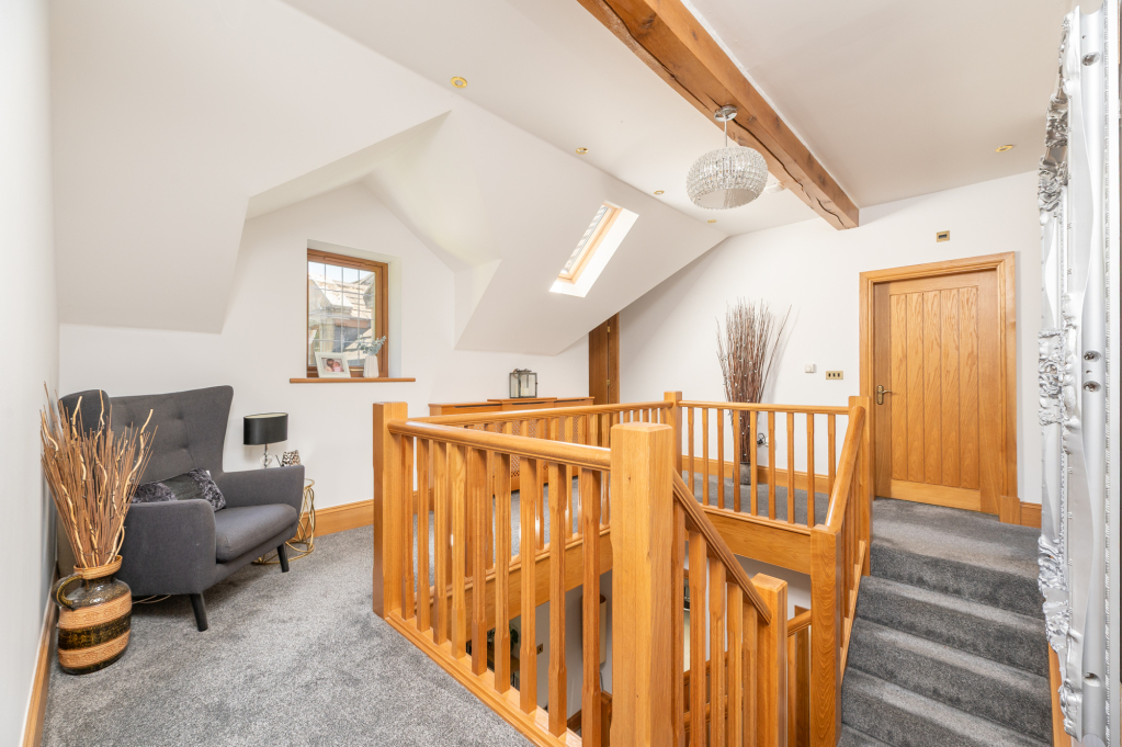 Gilstead Lane, Bingley, West Yorkshire, BD16, photo 40