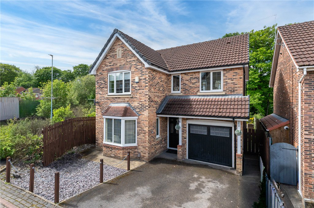 Clark Spring Rise, Morley, Leeds, LS27