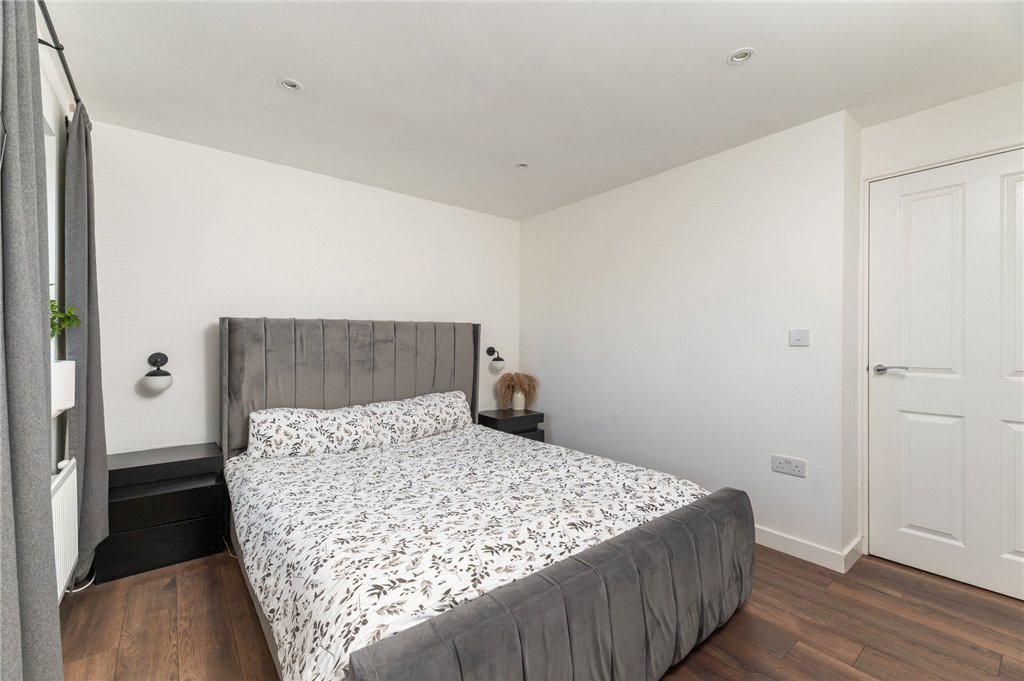 Poplars Park Road, Bradford, West Yorkshire, BD2, photo 17