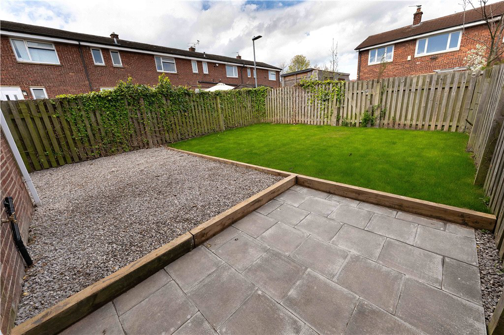 Arundel Walk, Birstall, West Yorkshire, WF17, photo 16