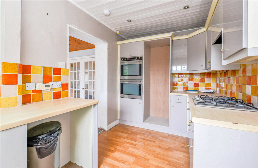 Leaventhorpe Avenue, Bradford, West Yorkshire, BD8, photo 4