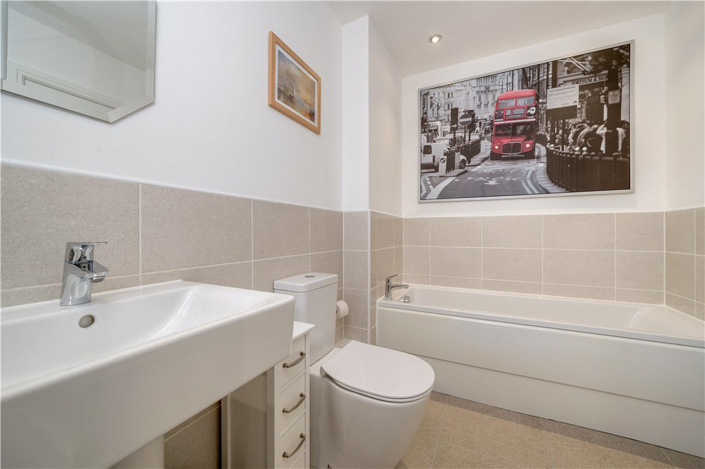 Laver Way, Ripon, North Yorkshire, HG4, photo 9