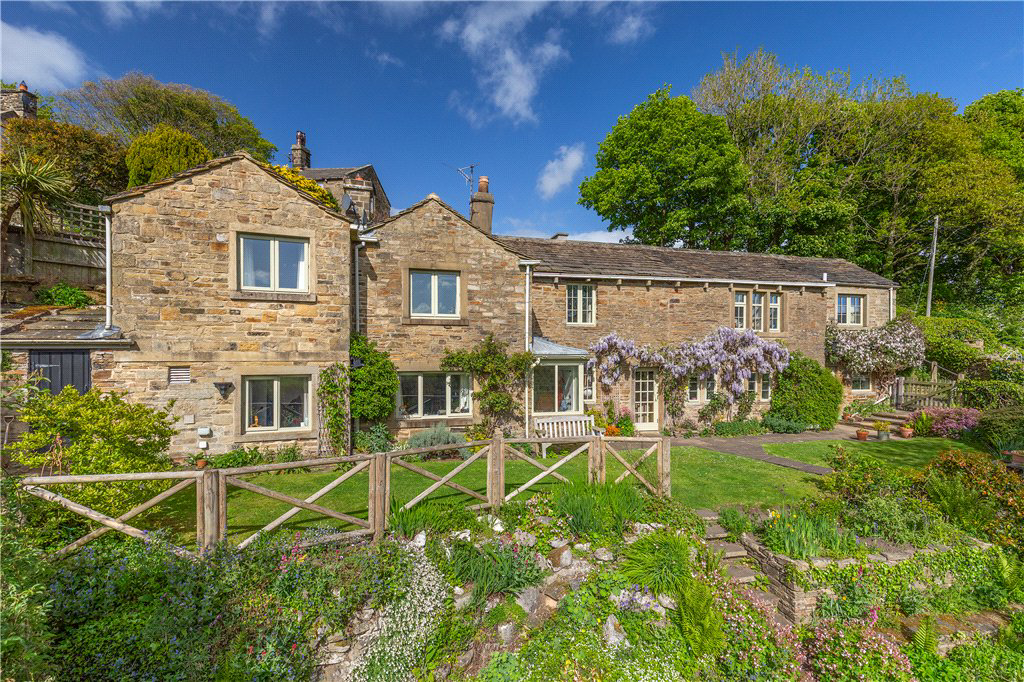 Briggate, Nesfield, West Yorkshire, LS29