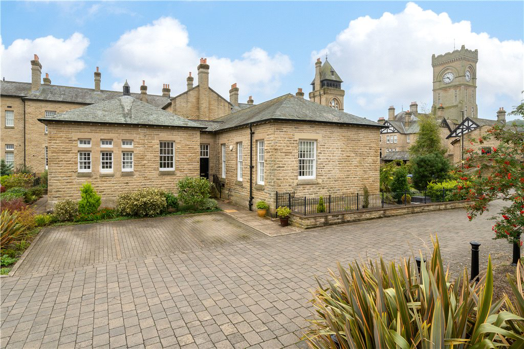 Clifford Drive, Menston, Ilkley, West Yorkshire, LS29