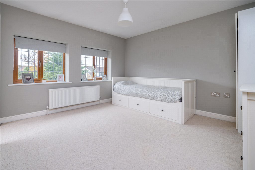 Hillings Lane, Hawksworth, Leeds, West Yorkshire, LS20, photo 27