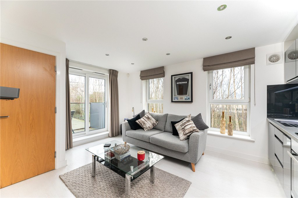 Finchdale Close, Wakefield, West Yorkshire, WF1, photo 3