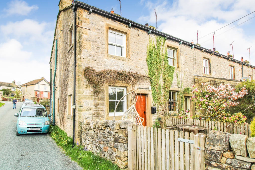 Hallgarth, Airton, Skipton, BD23