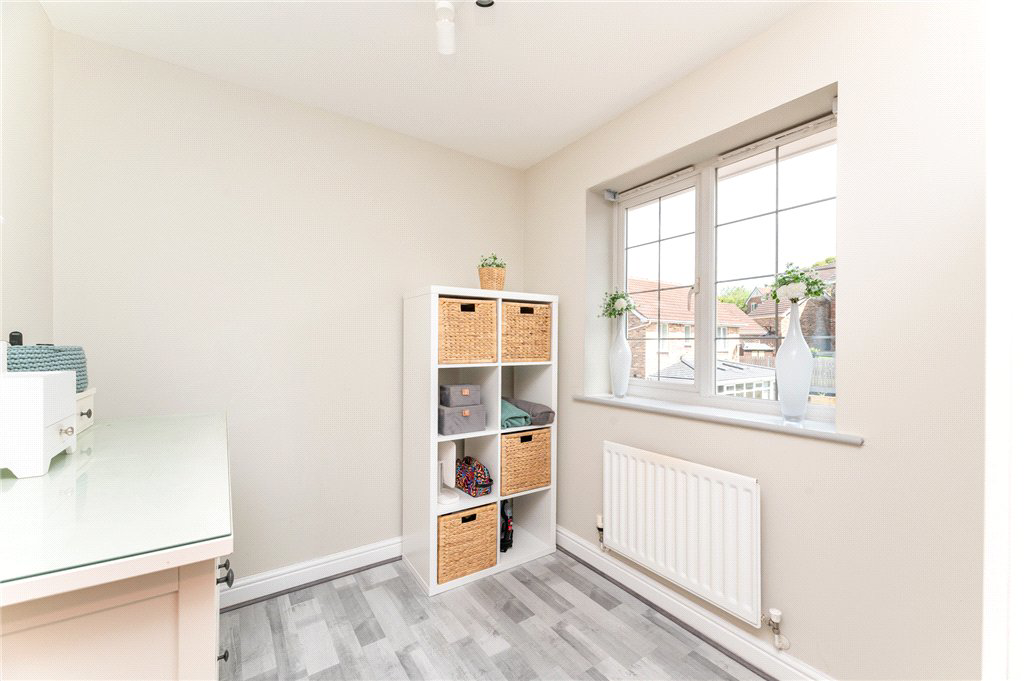 Clark Spring Rise, Morley, Leeds, LS27, photo 24