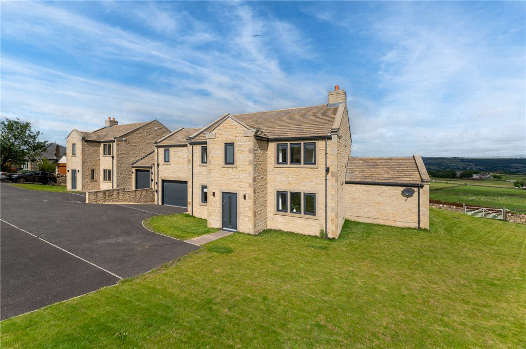 Back Lane, Wilsden, West Yorkshire, BD15, photo 6