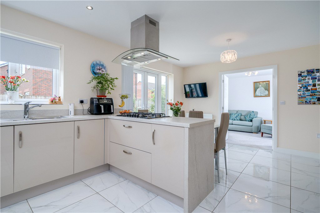 Laver Way, Ripon, North Yorkshire, HG4, photo 2