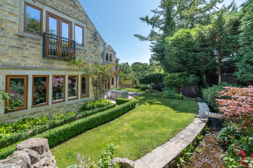 Gilstead Lane, Bingley, West Yorkshire, BD16, photo 45