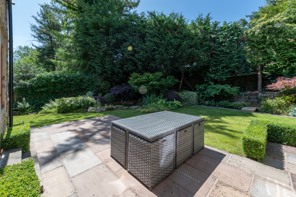 Gilstead Lane, Bingley, West Yorkshire, BD16, photo 47