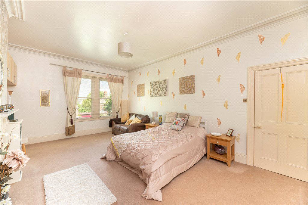 Grosvenor Road, Batley, West Yorkshire, WF17, photo 14