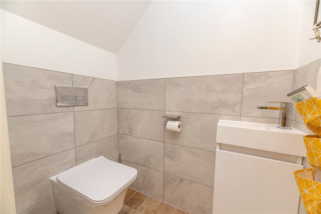 Church Lane, Birstall, Batley, West Yorkshire, WF17, photo 35