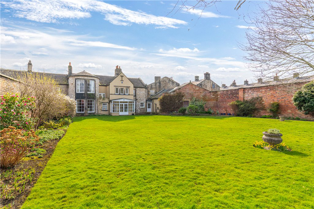 Main Street, Burley in Wharfedale, Ilkley, West Yorkshire, LS29, photo 32