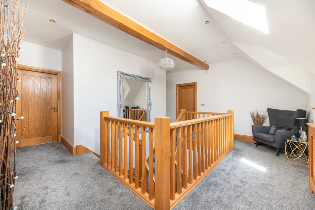 Gilstead Lane, Bingley, West Yorkshire, BD16, photo 41