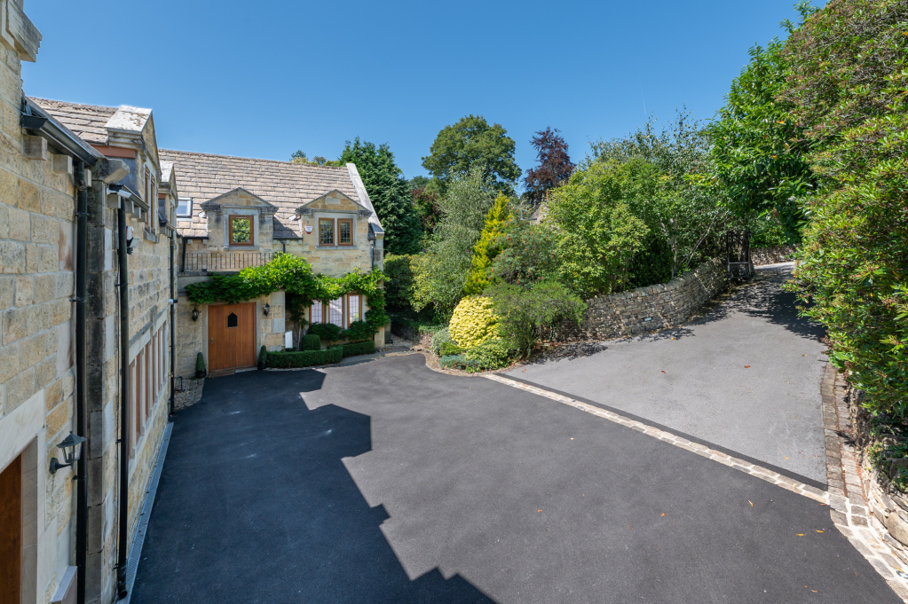 Gilstead Lane, Bingley, West Yorkshire, BD16, photo 53