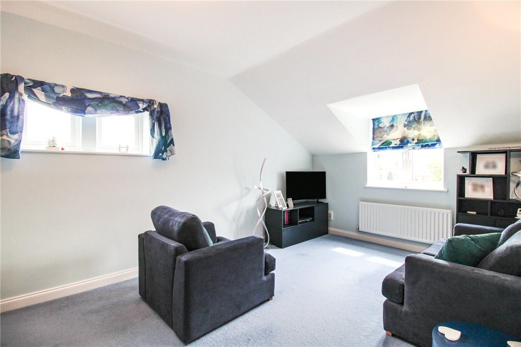 Low Lane, Horsforth, Leeds, West Yorkshire, LS18, photo 9