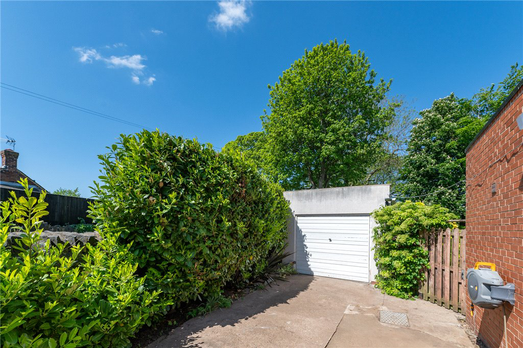 Edge Top Road, Dewsbury, West Yorkshire, WF12, photo 36