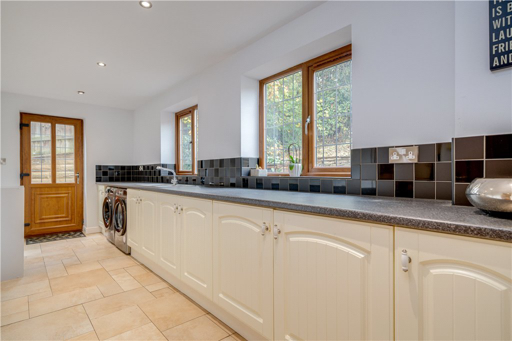 Hillings Lane, Hawksworth, Leeds, West Yorkshire, LS20, photo 13