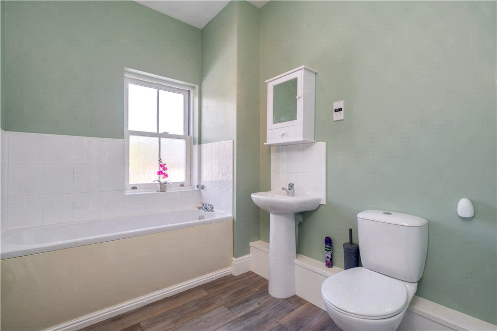 Caxton View, Ripon, North Yorkshire, HG4, photo 13