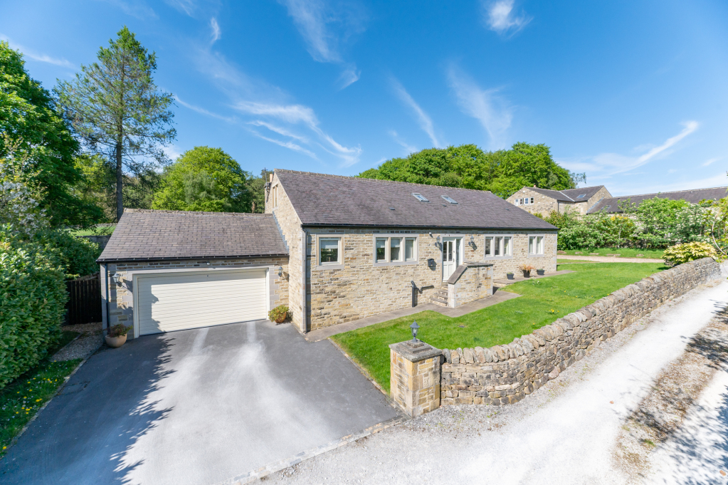 Drake Hill Lane, Bingley, West Yorkshire, BD16, photo 4