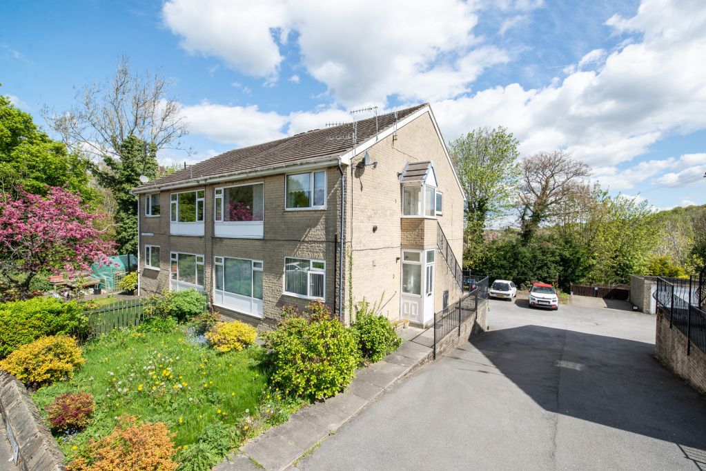 St. Michaels Close, Cottingley, West Yorkshire, BD16