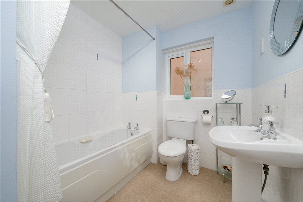 Oakfield Lane, Hemingbrough, Selby, North Yorkshire, YO8, photo 16